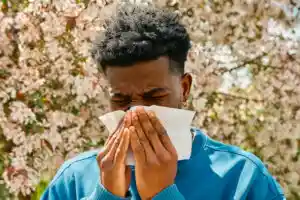 Allergies saisonnières : que faire quand la nature s&rsquo;éveille ?